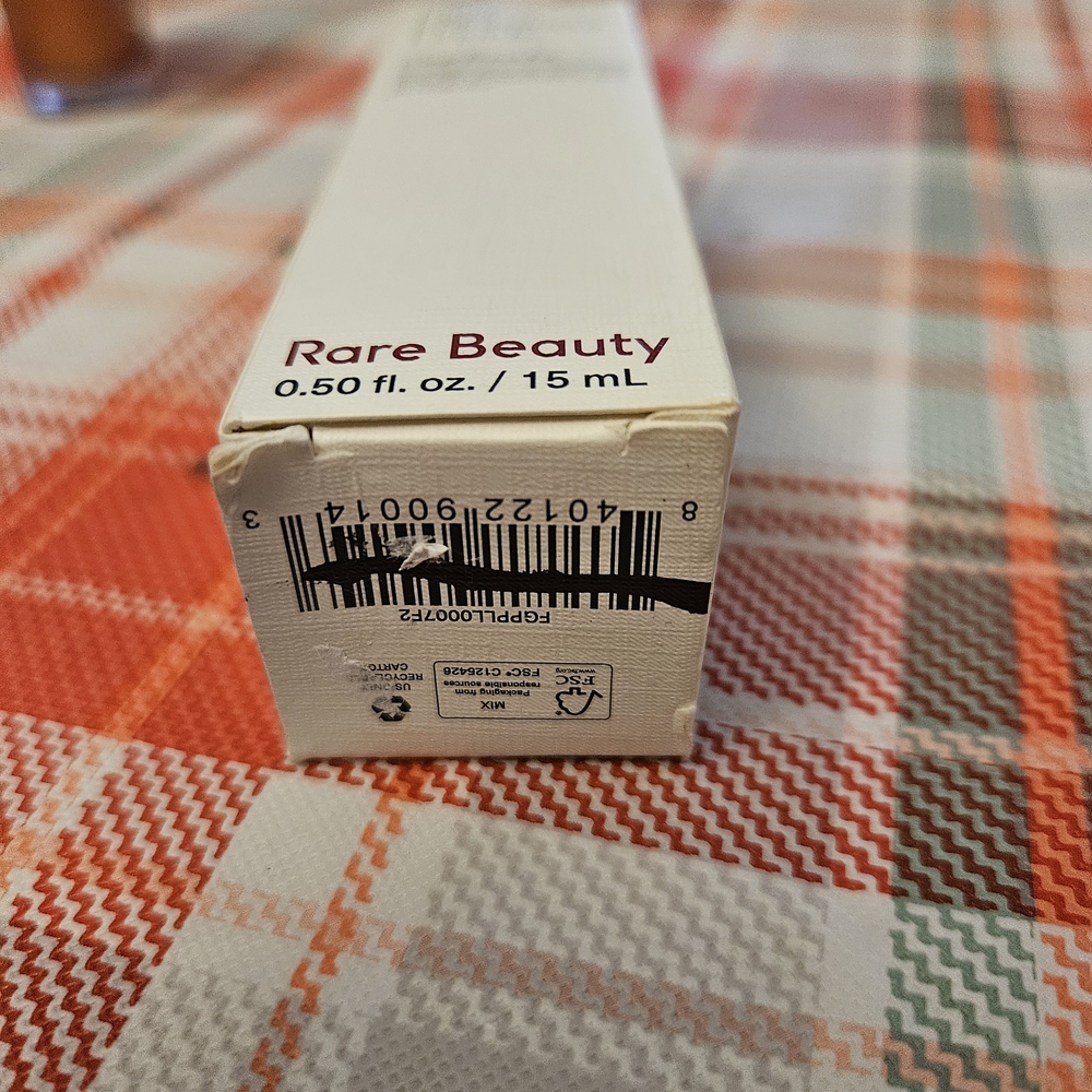 Rare Beauty Positive Light Liquid Luminizer - Captivate - Picture 5 of 5